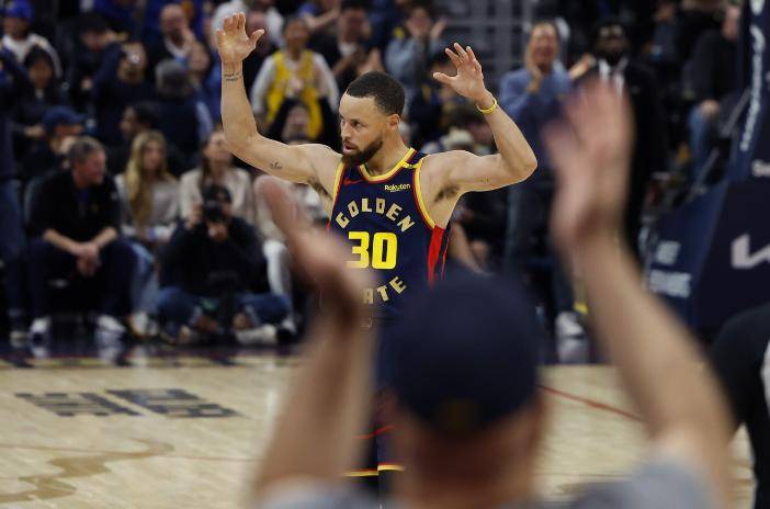 开云网页版-精准统计：北京队投篮命中率48％，助攻达23次！的简单介绍